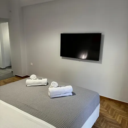 Mamos Place * Athens
